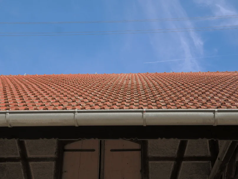 nettoyage toiture marseille 13008 13012 13013 13010